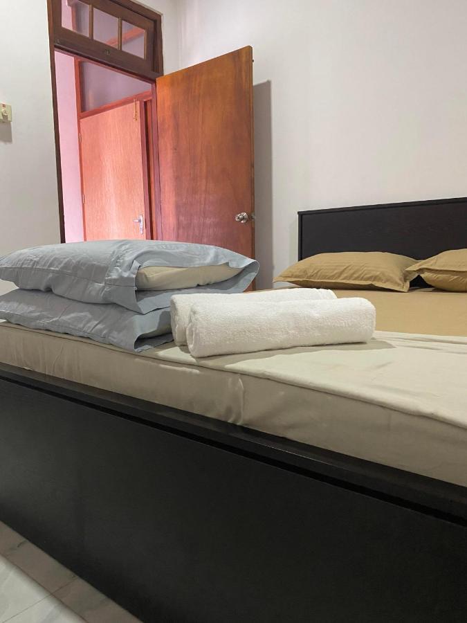 Ice Berg Apartment Dehiwala-Mount Lavinia ภายนอก รูปภาพ