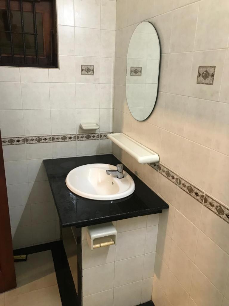 Ice Berg Apartment Dehiwala-Mount Lavinia ห้อง รูปภาพ