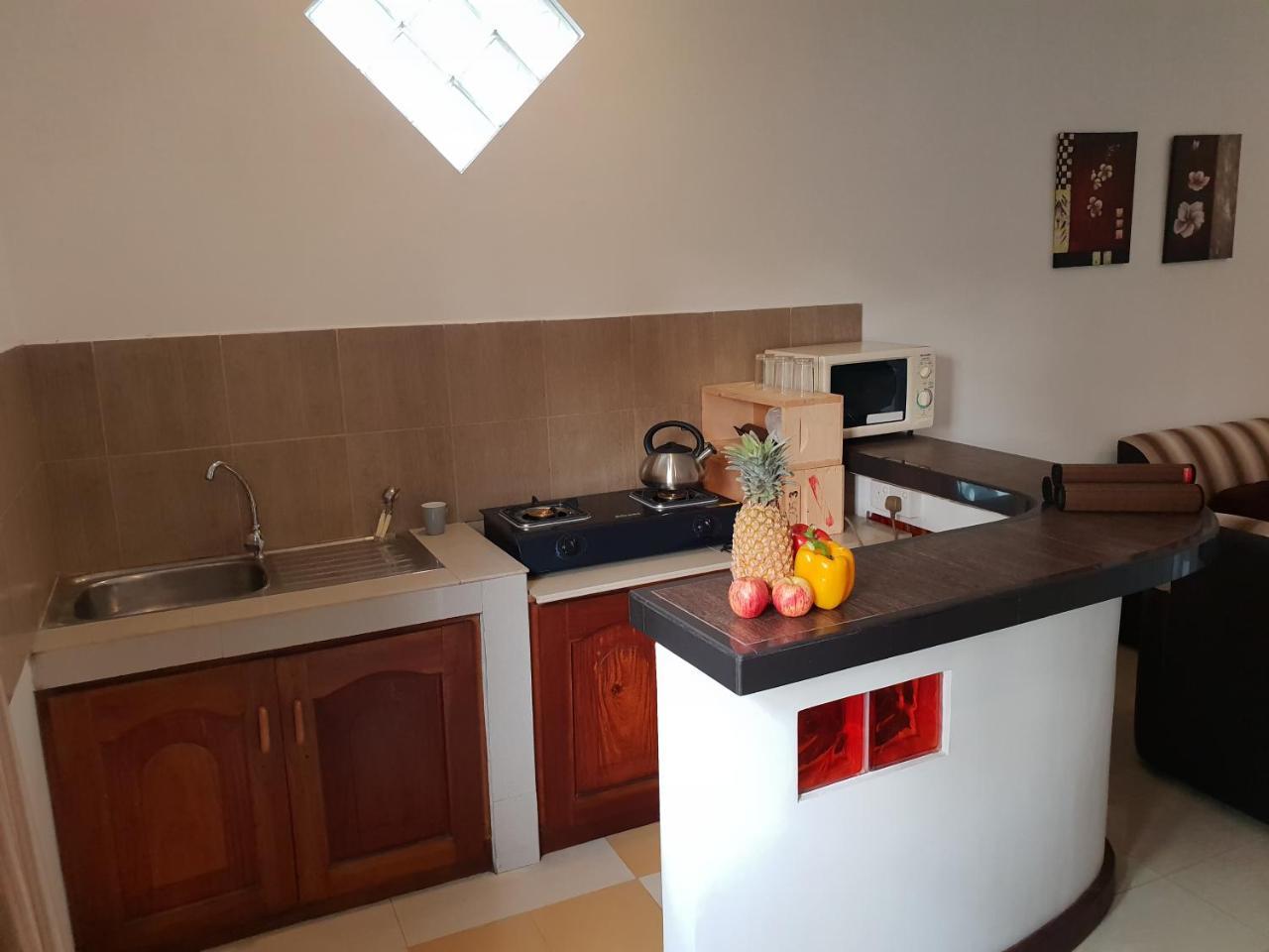 Ice Berg Apartment Dehiwala-Mount Lavinia ภายนอก รูปภาพ